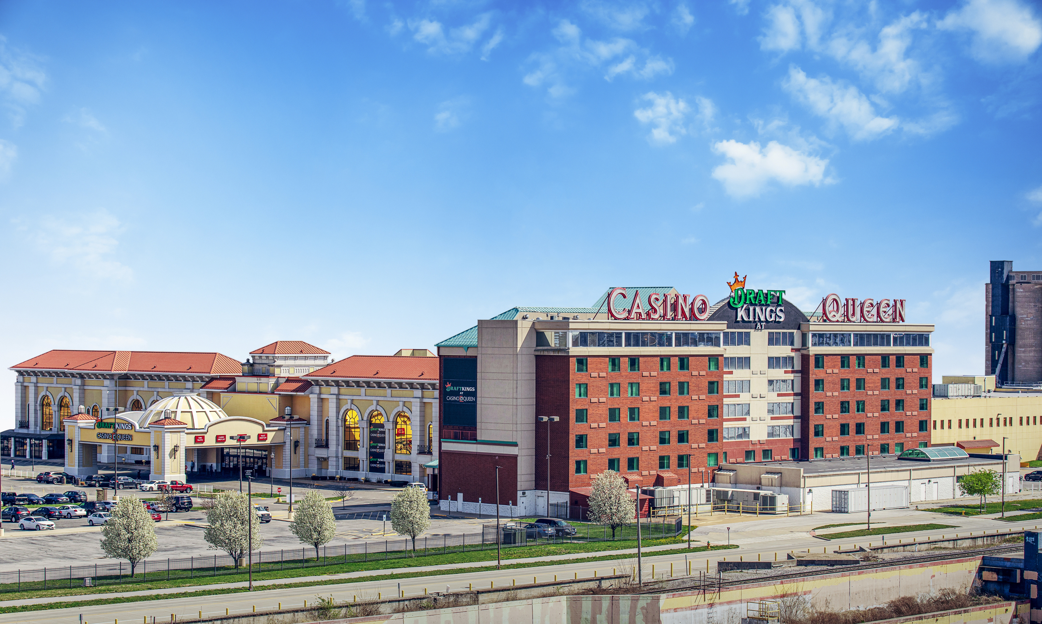 Casino Queen and Hotel
